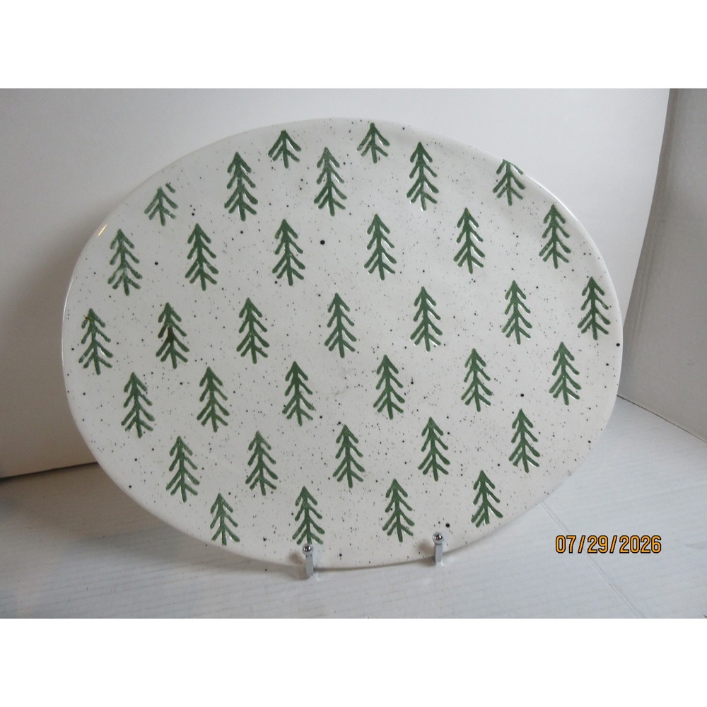 10 Strawberry Street Christmas Tree Serving Platter 15"x12" Ceramic Green White